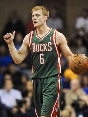 Nate Wolters waived by Milwaukee Bucks